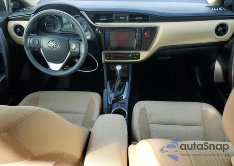 2018 Toyota Corolla L z USA, uszkodzony, nr VIN 2T1BURHE9JC018778